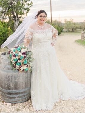Mori Lee Ivory Lace A-Line Wedding Dress with Illusion Sleeves